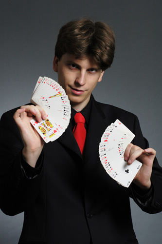 V�rom aj�nlatk�r�s�t!